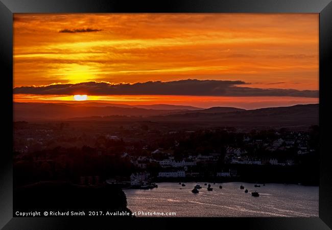 Portree as the sun sets Framed Print by Richard Smith
