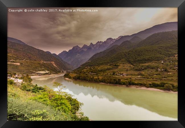 First Bend of the Yangtze River, China Framed Print by colin chalkley