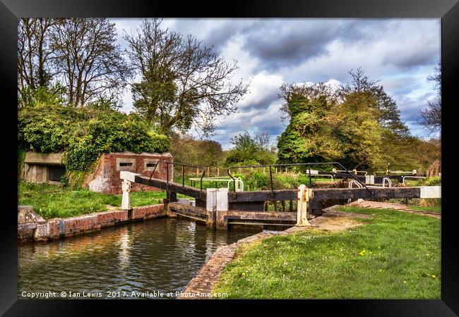 Garston Lock On The Kennet Navigation Framed Print by Ian Lewis