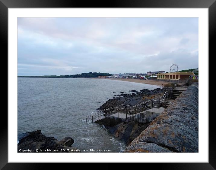 An Evening in Barry Island                         Framed Mounted Print by Jane Metters