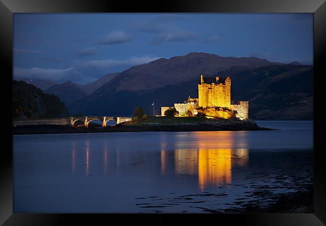 Eilean Donan Castle Framed Print by Steve Glover