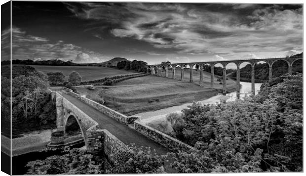 Leaderfoot Viaduct Canvas Print by Angela H