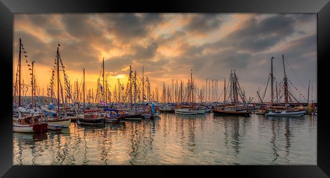 Old Gaffer Sunset Yarmouth Isle Of Wight Framed Print by Wight Landscapes
