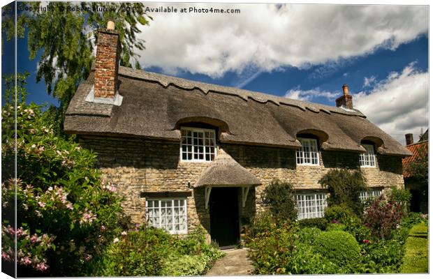  English Thatched House 2 Canvas Print by Robert Murray