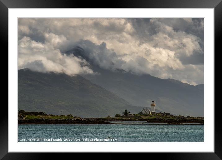 Clouds moving over Beinn Mhialairigh and Beinn Sgr Framed Mounted Print by Richard Smith