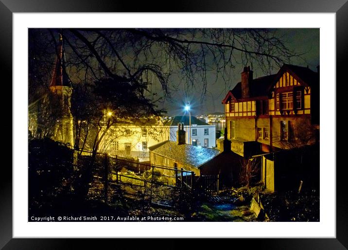 A wee urban cottage Framed Mounted Print by Richard Smith