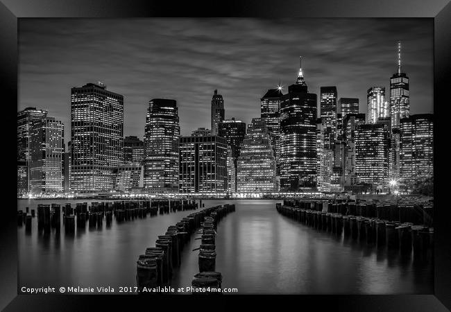 MANHATTAN SKYLINE Evening Atmosphere | Monochrome Framed Print by Melanie Viola