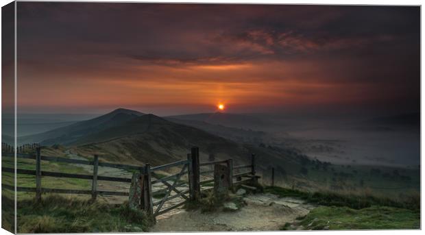 The Great Ridge 3 Canvas Print by Paul Andrews
