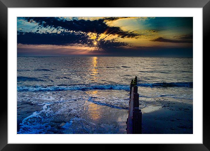 South Beach Aberaeron at sunset  Framed Mounted Print by Andrew chittock