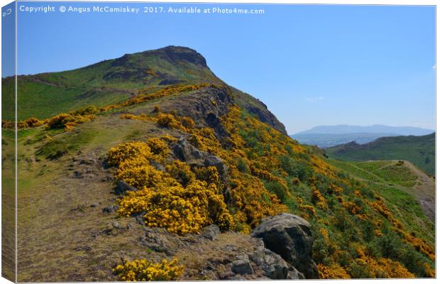 The ascent up Whinny Hill to Arthur's Seat Canvas Print by Angus McComiskey