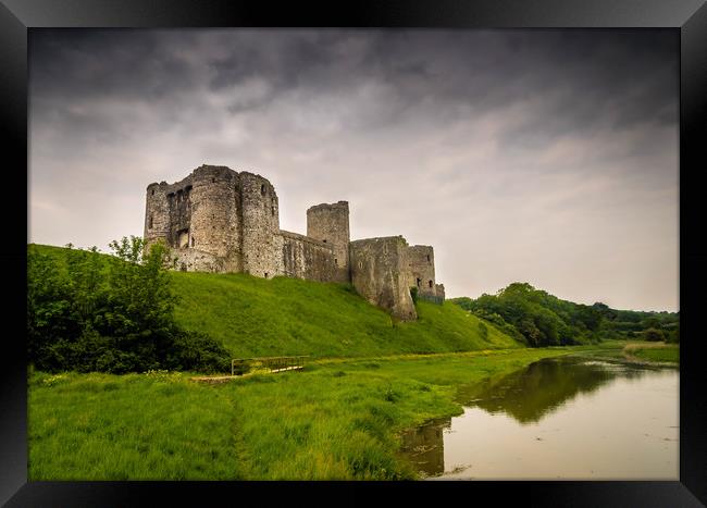 Kidwelly Castle. Framed Print by Colin Allen