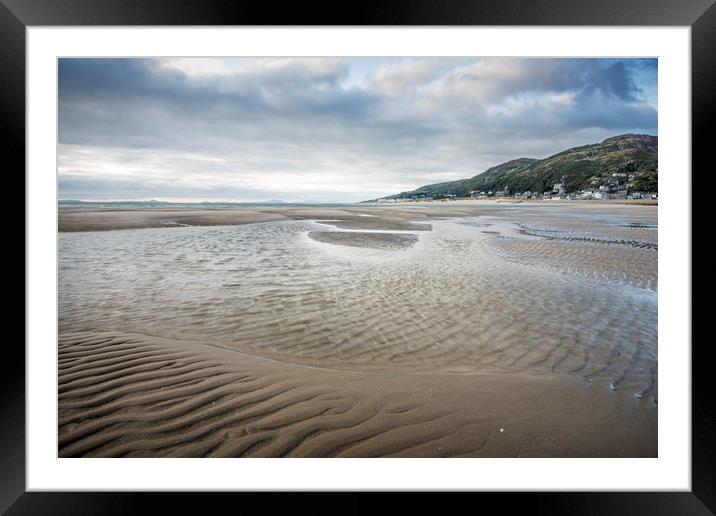 Barmouth Beach Framed Mounted Print by Janette Hill