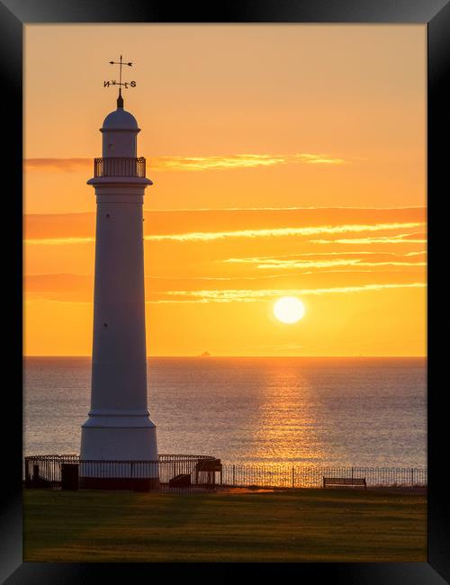Sunrise at Seaburn Beach with White Lighthouse Framed Print by Ian Aiken
