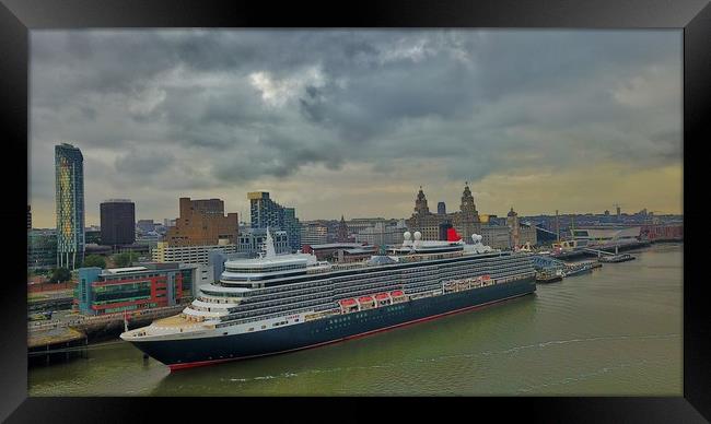 The Queen Elizabeth Cruise liner in Liverpool  Framed Print by Paul Raynard