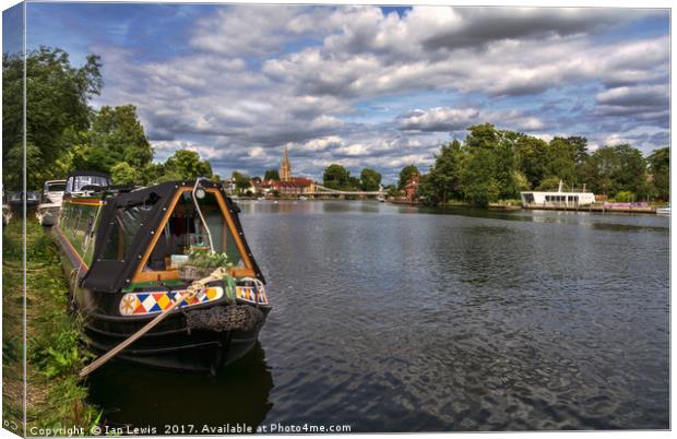 The River Thames At Marlow Canvas Print by Ian Lewis