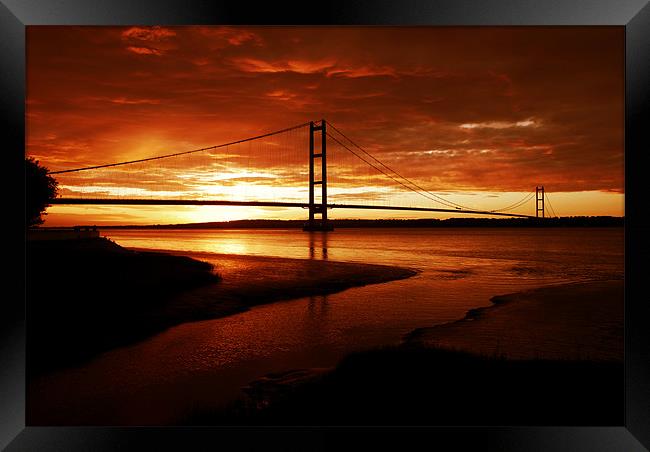 Humber Sunset Framed Print by andy harris
