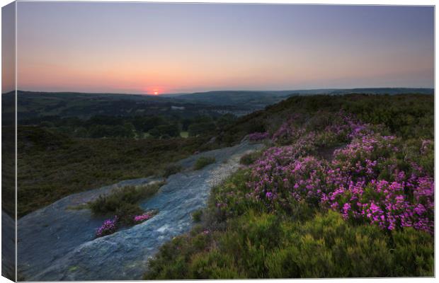 Norland moor sunset     Canvas Print by chris smith