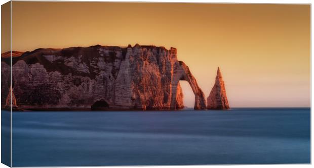 Golden hour at Etretat Canvas Print by Leighton Collins