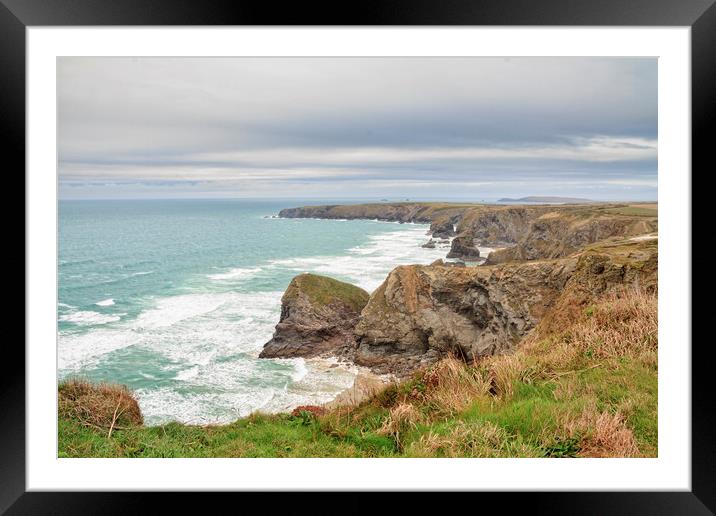 Bedruthan Steps  Framed Mounted Print by chris smith