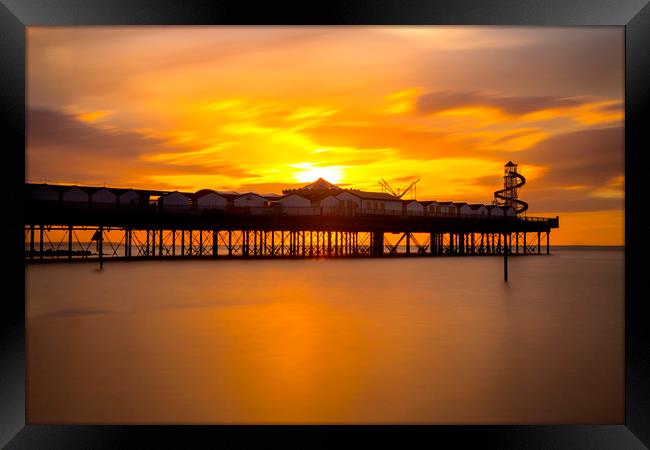 Sunset Over Herne Bay Pier Framed Print by David Hare