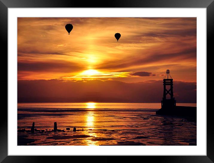 golden sunset Framed Mounted Print by sue davies