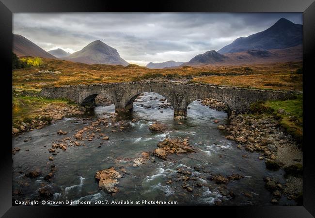Scottish highlands Isle of Skye Framed Print by Steven Dijkshoorn