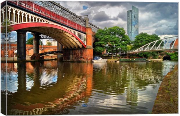 Castlefield and Beetham Tower, Manchester          Canvas Print by Darren Galpin