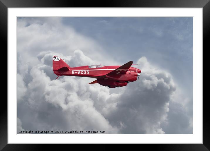  DH 88  Comet Framed Mounted Print by Pat Speirs