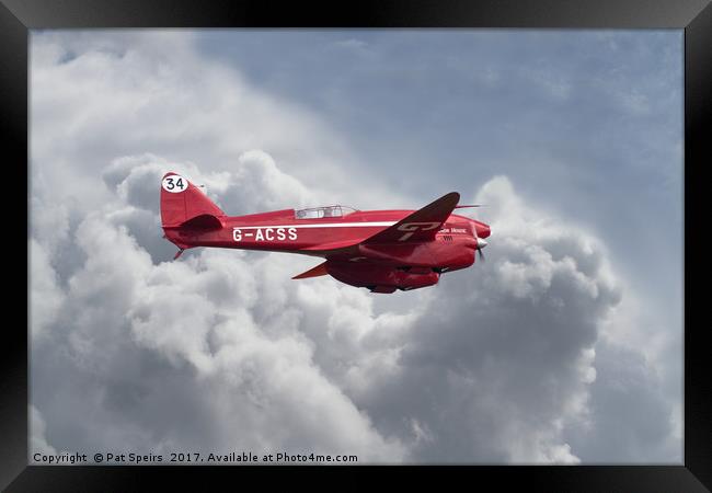  DH 88  Comet Framed Print by Pat Speirs