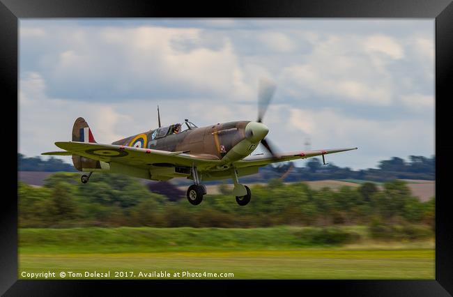 Spitfire approach. Framed Print by Tom Dolezal