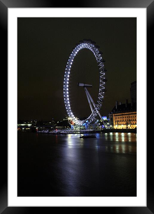 London eye Framed Mounted Print by Doug McRae
