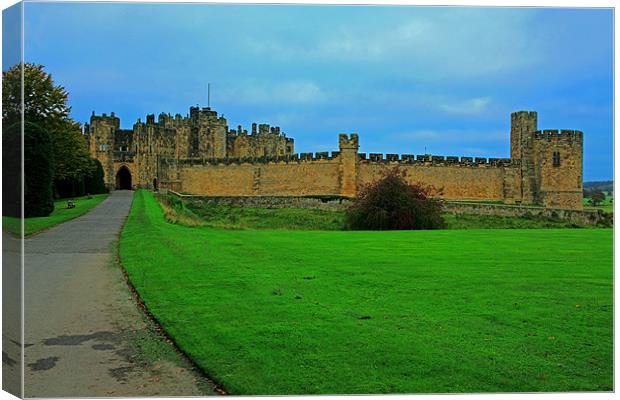 Alnwick Castle Canvas Print by Ian Jeffrey