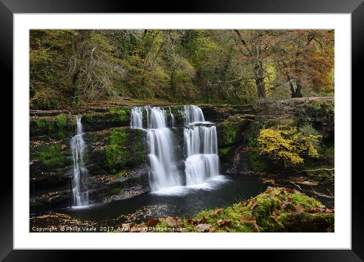 Sgwd y Pannwr on the Afon Mellte in Autumn. Framed Mounted Print by Philip Veale