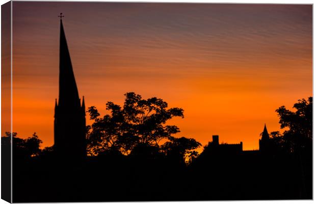 Red Sky at Night Canvas Print by Simon Wilkinson