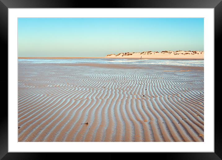 Ridges in the sand Framed Mounted Print by Stephen Mole