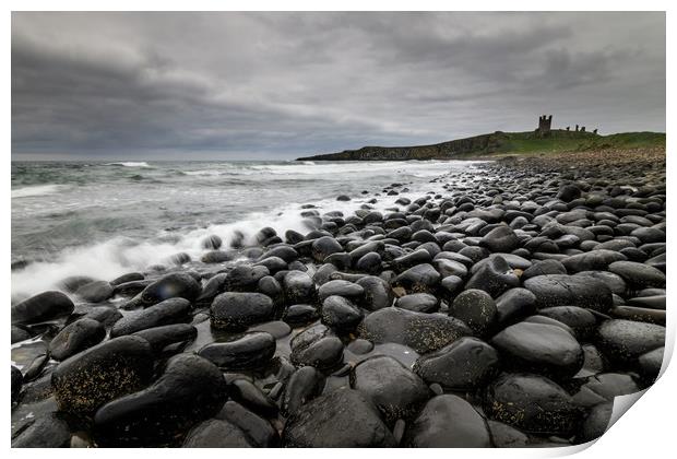 Dunstanburgh Castle    Print by chris smith