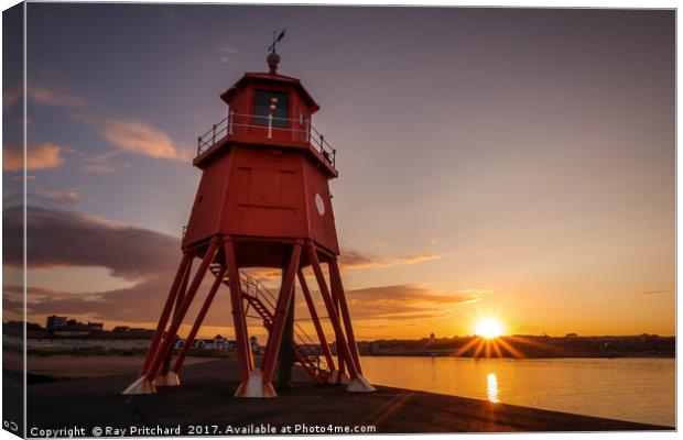 Herd Groyne Lighthouse Canvas Print by Ray Pritchard