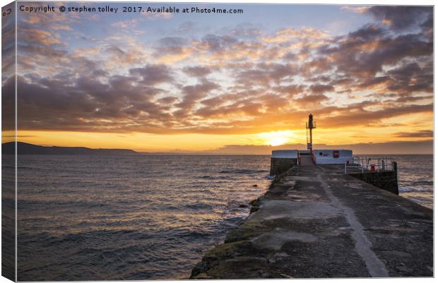 Looe banjo pier at sunrise Canvas Print by stephen tolley