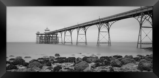 clevedon pier Framed Print by kevin murch