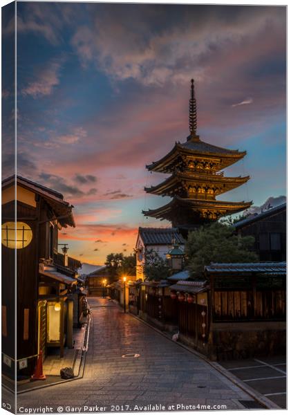 Japanese Pagoda, at sunset Canvas Print by Gary Parker
