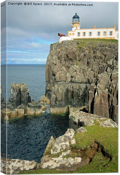 Neist Point Lighthouse, Isle of Skye Canvas Print by Bill Spiers