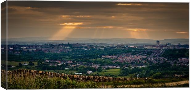 Sunrays over Greater Manchester. Canvas Print by Jeni Harney