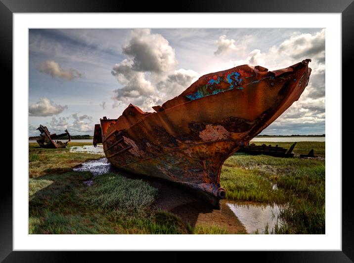 cutting across the bow Framed Mounted Print by David McCulloch
