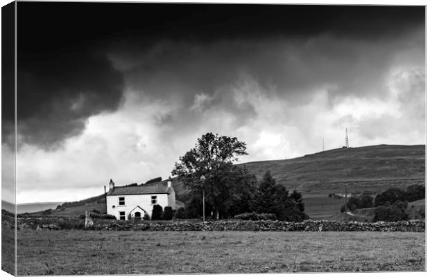 Lowering Sky North Pennines Canvas Print by peter tachauer