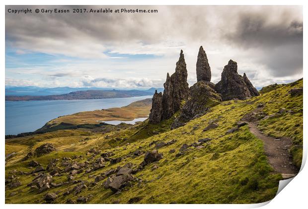 The Old Man of Storr Print by Gary Eason