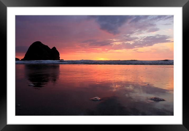 Phia beach at Sunset Framed Mounted Print by craig sivyer
