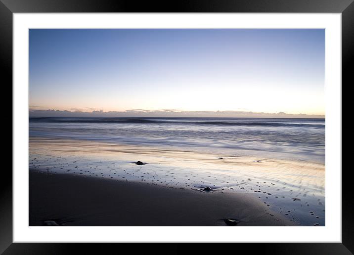 Ballynaclash beach at dawn Framed Mounted Print by Ian Middleton