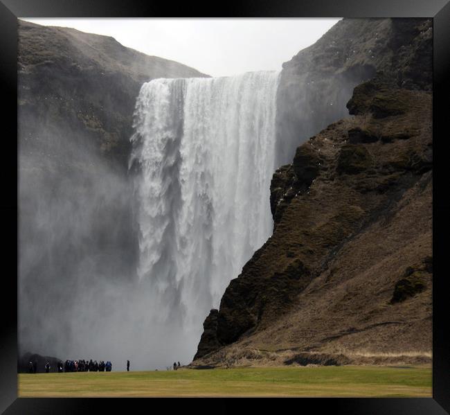 Skogafoss waterfall, Iceland Framed Print by Hazel Wright