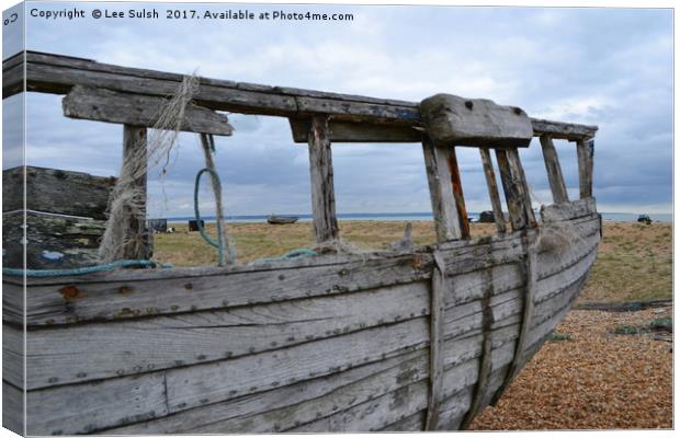 Abandoned boat at Dungeness in colour Canvas Print by Lee Sulsh