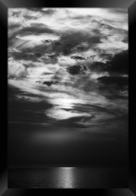 Moody dusk Framed Print by Sean Wareing